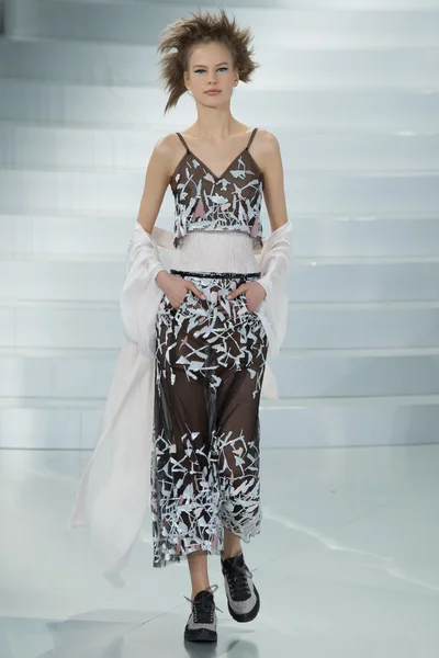 Look 43